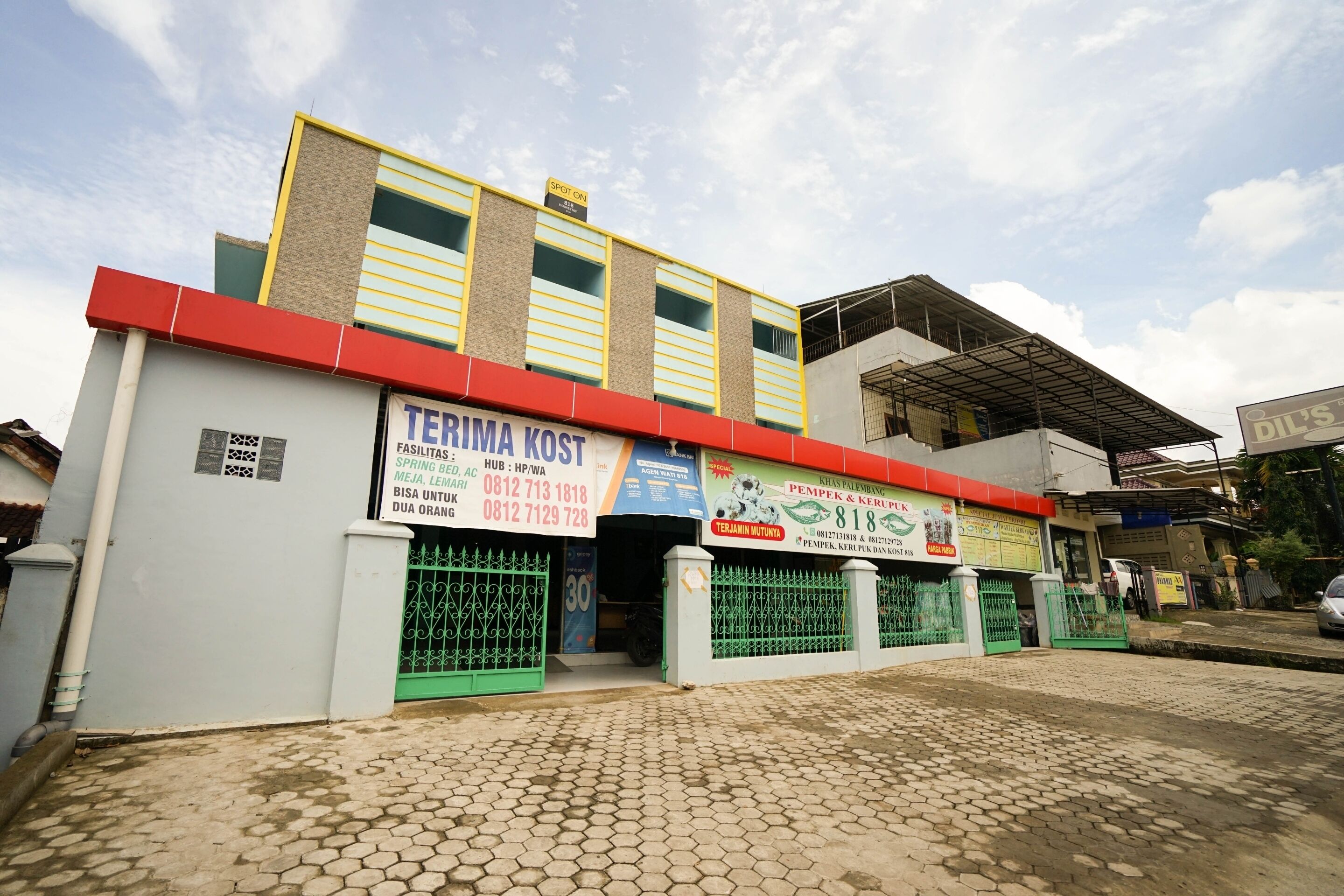 818 Home Stay by OYO Rooms