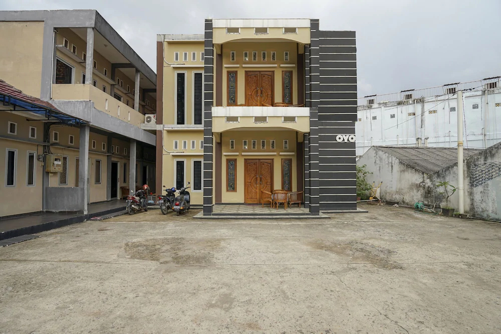 Afifah Homestay Syariah by OYO Rooms