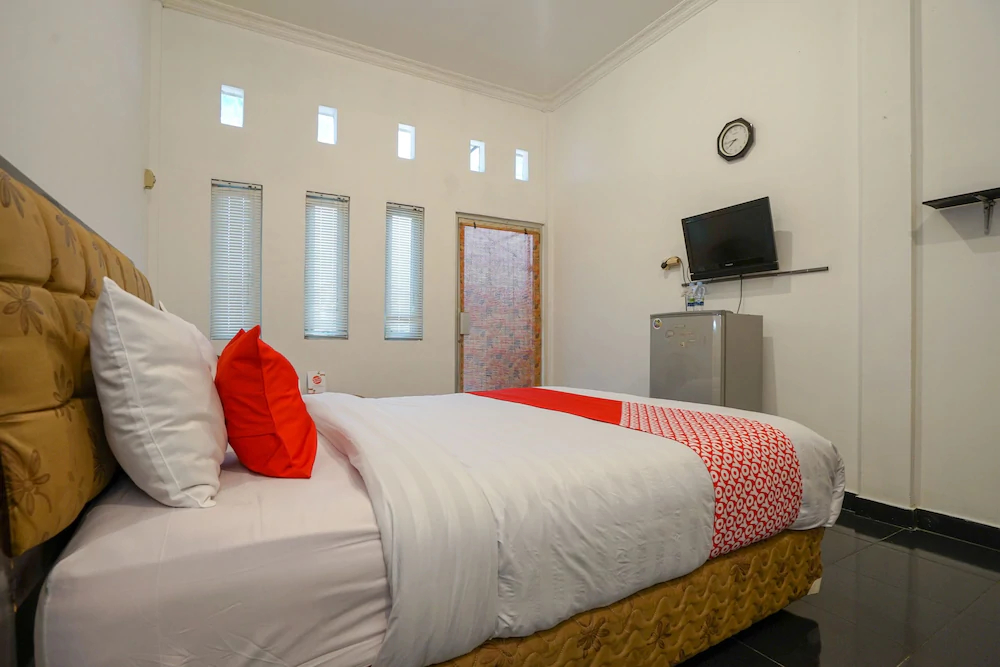 Afifah Homestay Syariah by OYO Rooms