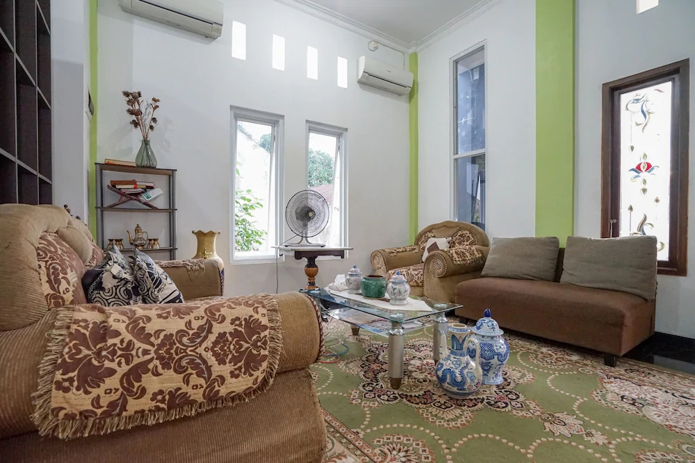 Afifah Homestay Syariah by OYO Rooms