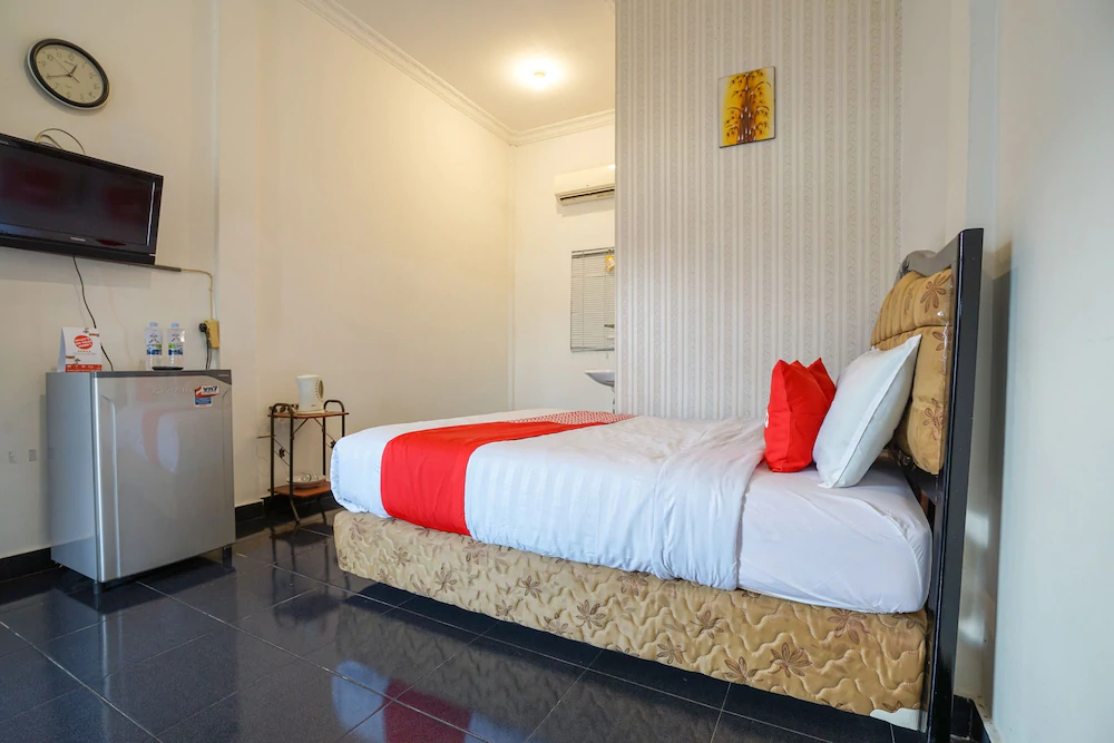 Afifah Homestay Syariah by OYO Rooms