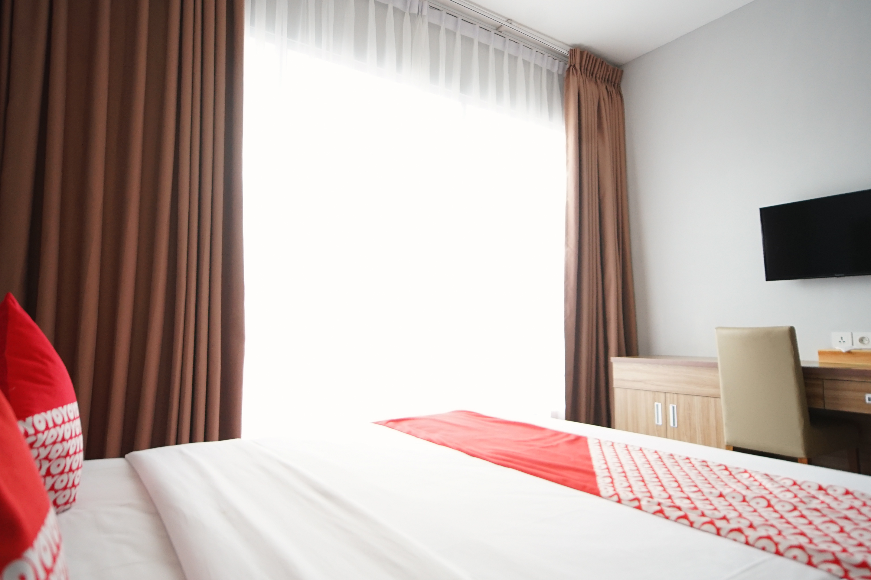 Airish Hotel by OYO