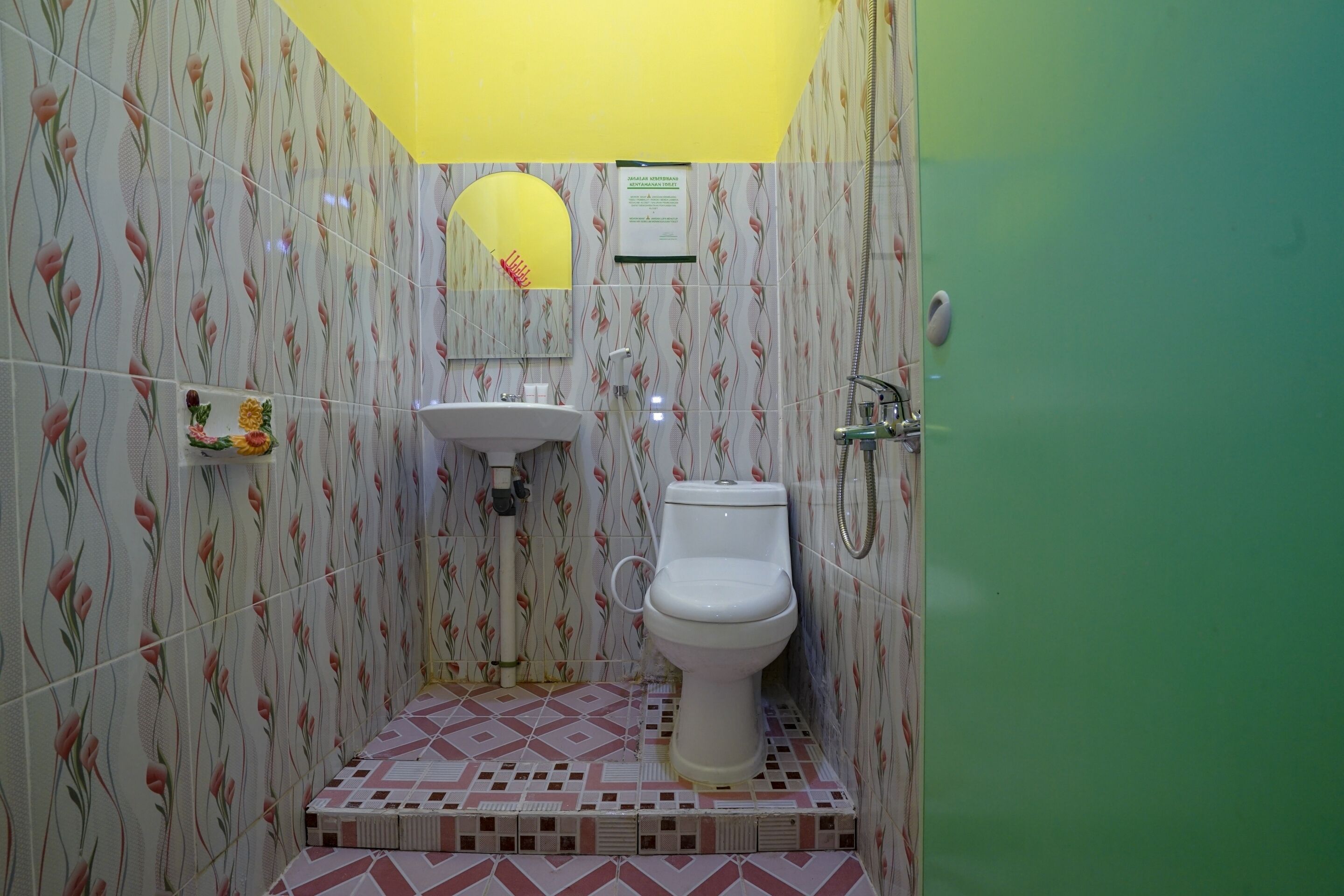 Alam Lestari Homestay by OYO Rooms