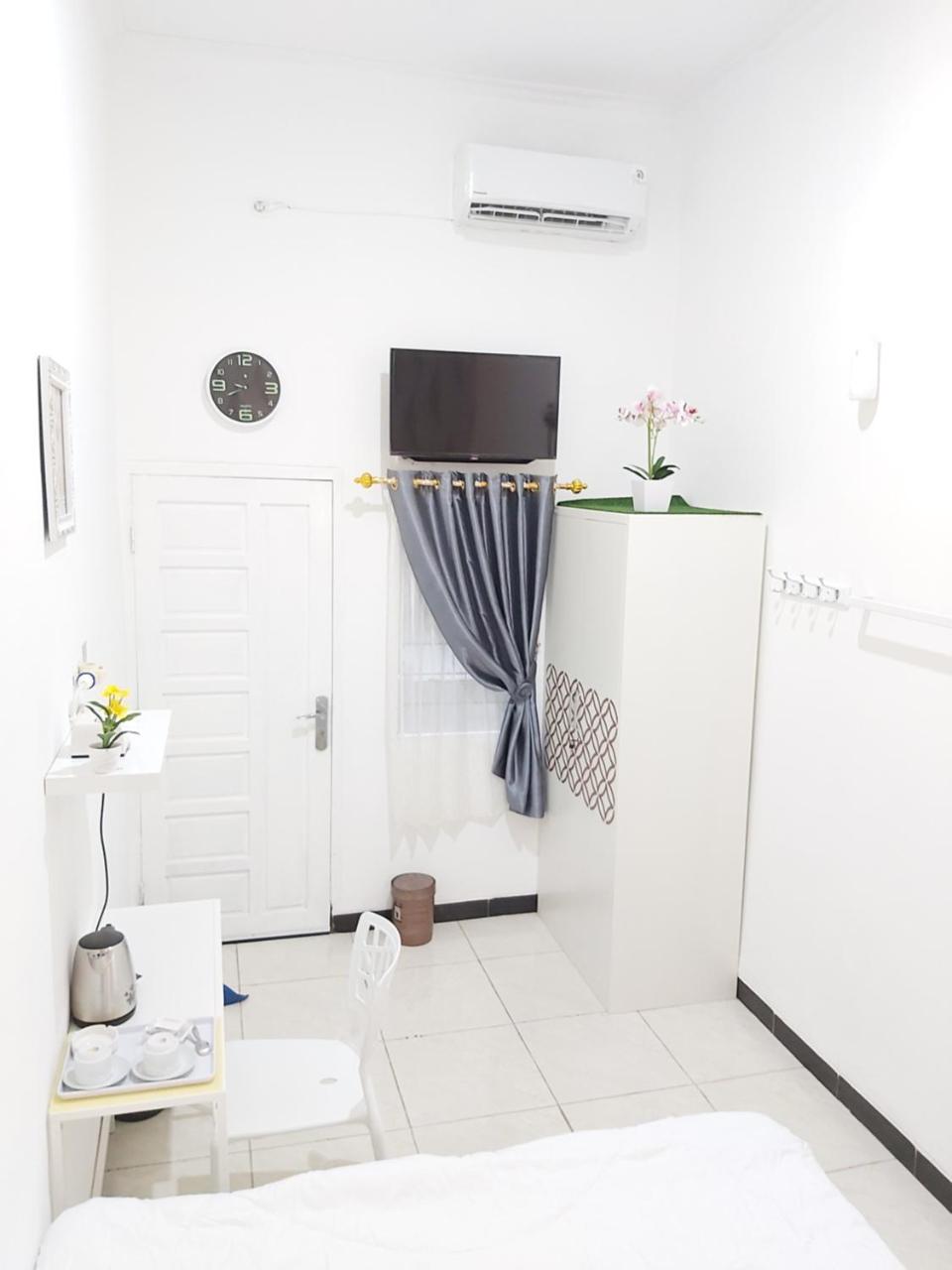 Alex Hostel 2