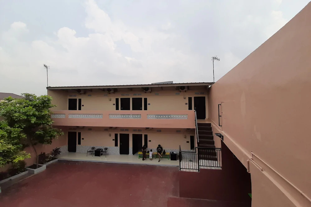 Ananda Kost by OYO Rooms