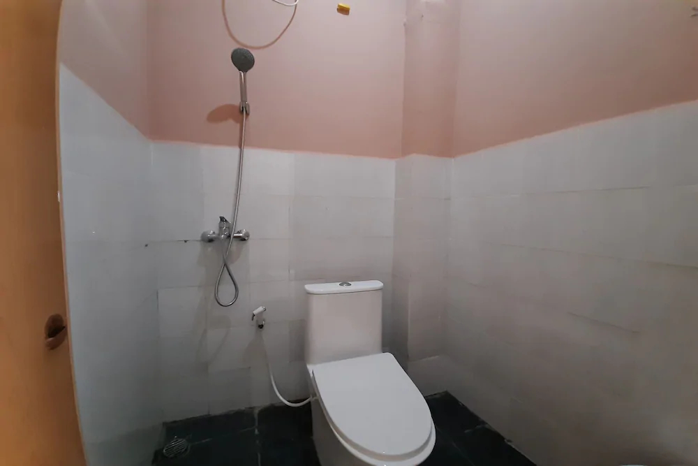 Ananda Kost by OYO Rooms