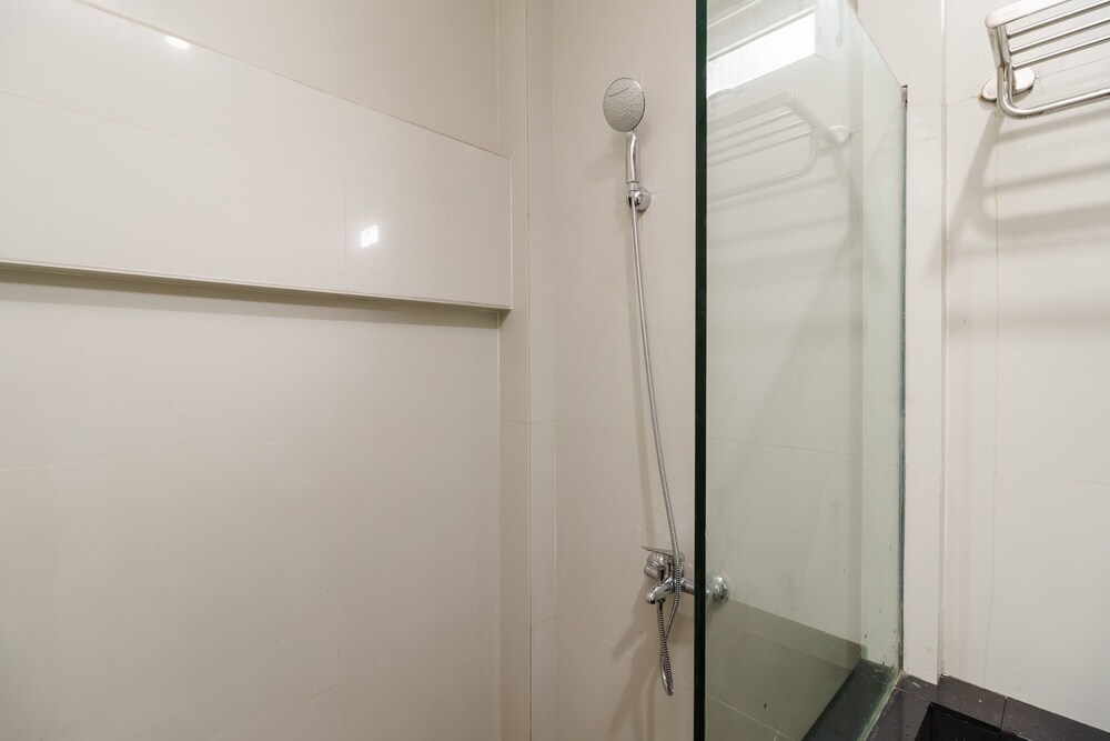 Awan Kost by Reddoorz