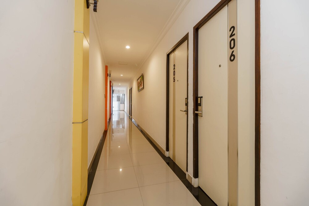 Blessing Hotel by RedDoorz