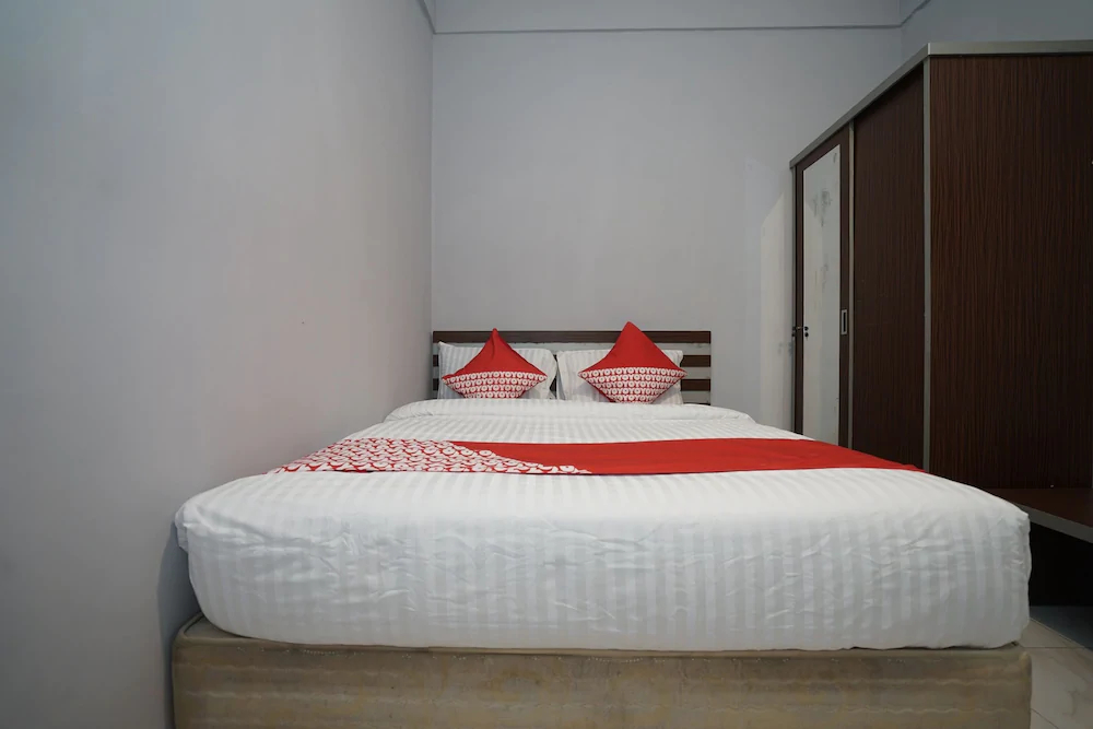Costarina by OYO Rooms