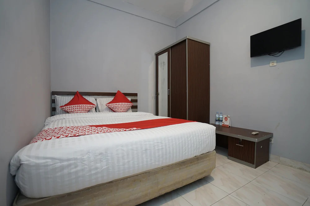 Costarina by OYO Rooms
