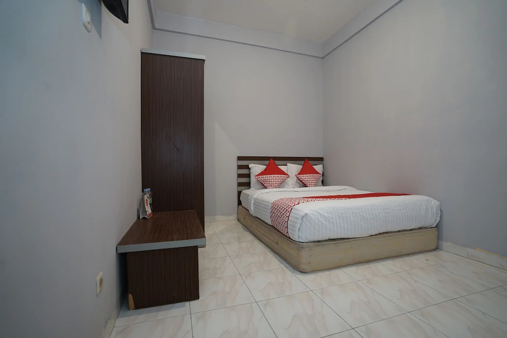 Costarina by OYO Rooms