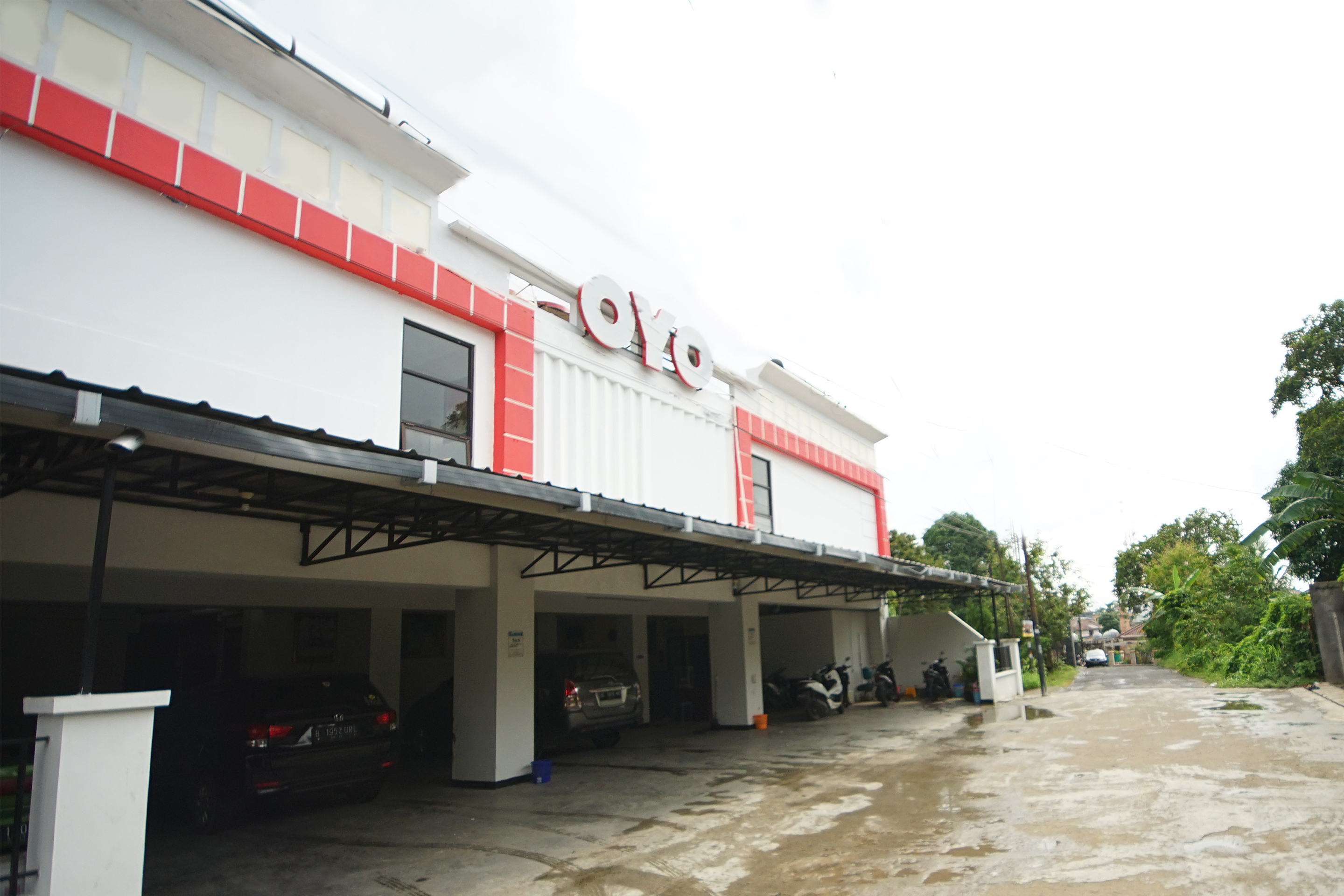D’Paragon Bank Raya by OYO Rooms