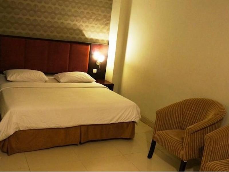 Feodora Airport Hotel