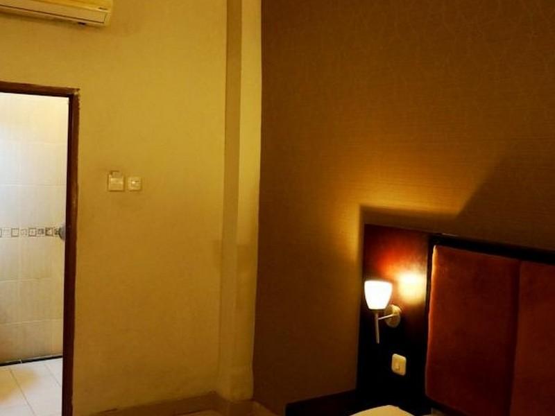 Feodora Airport Hotel