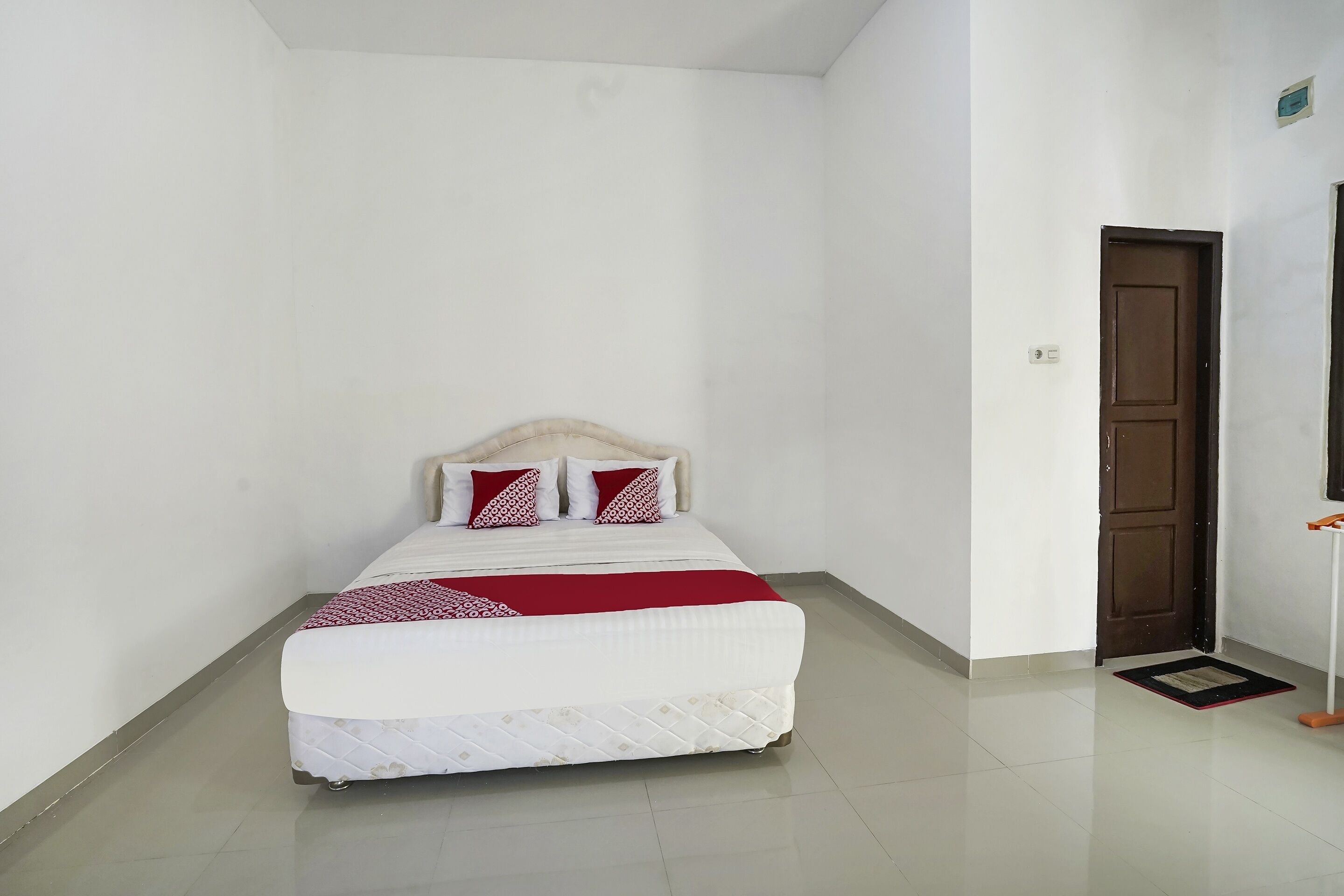 Ferezsa Kost Syariah By OYO