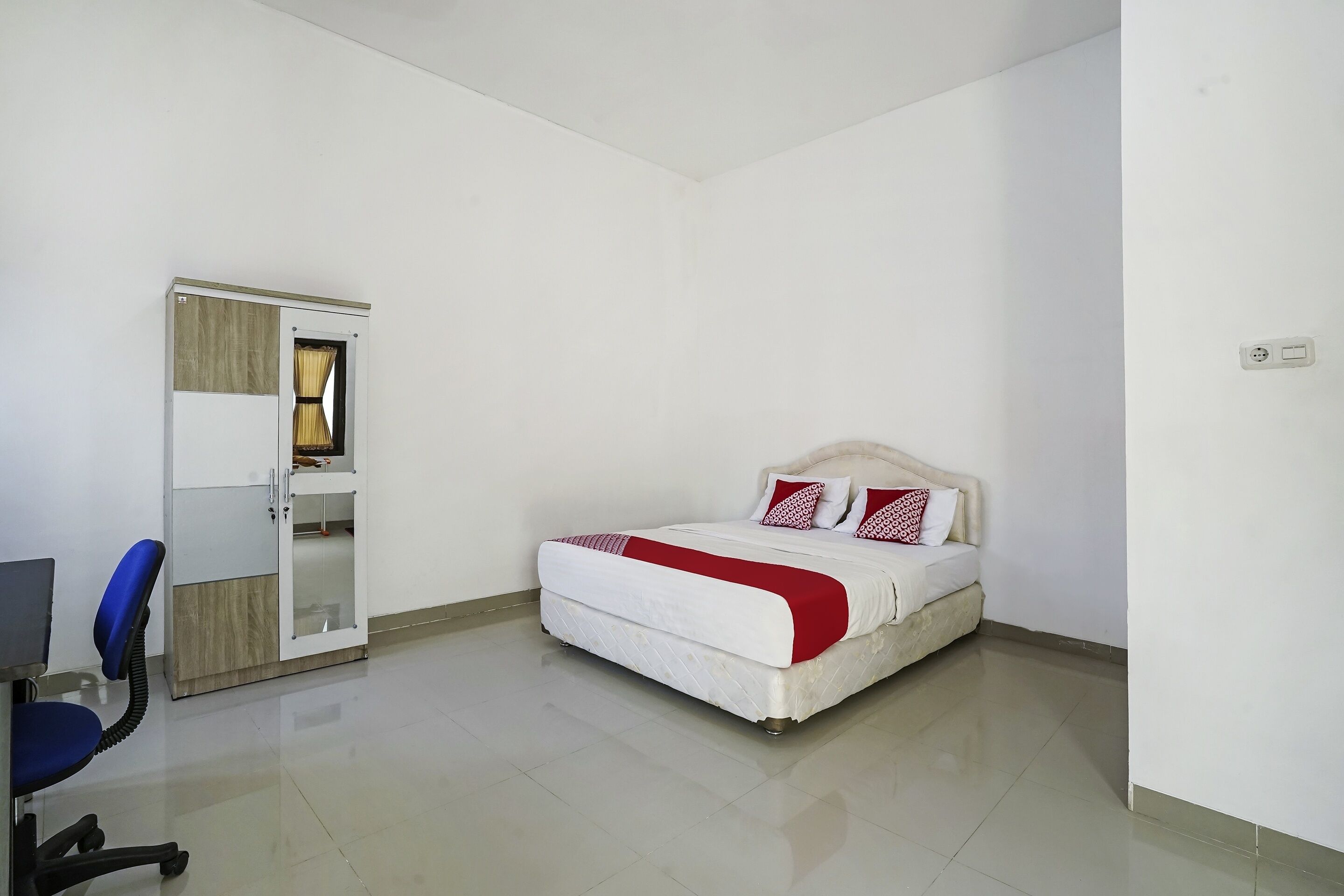 Ferezsa Kost Syariah By OYO