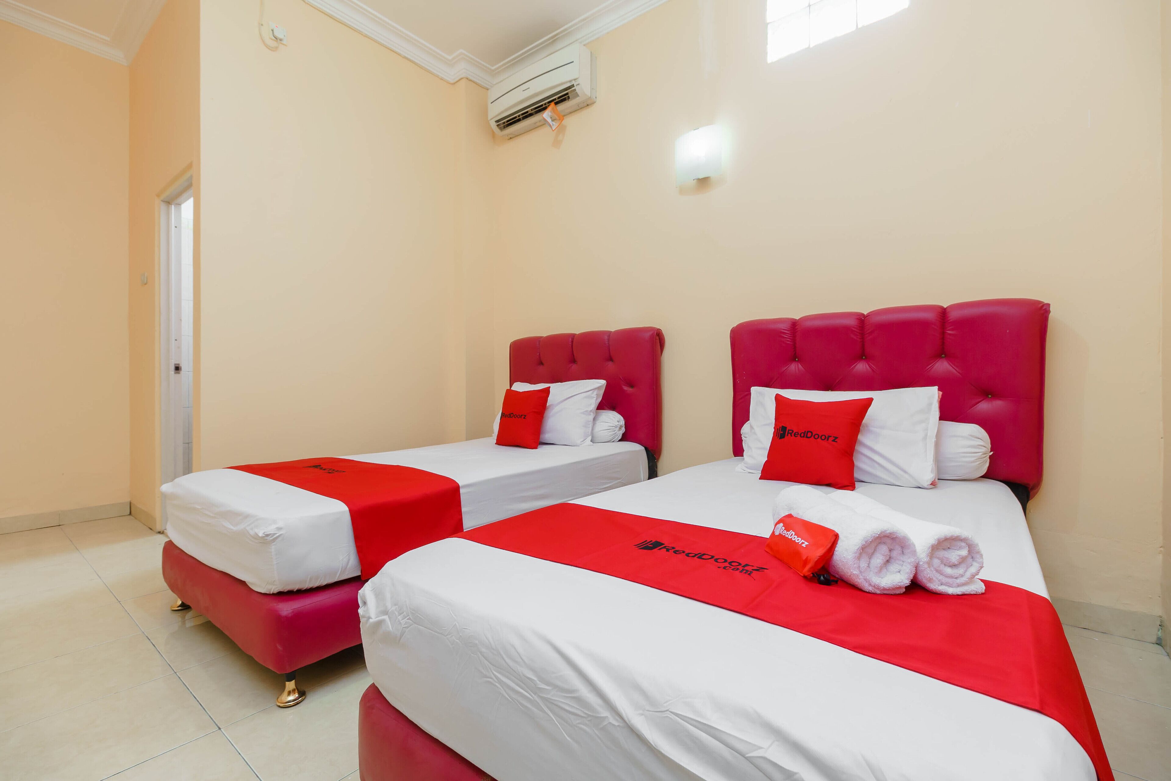 Graha Aditya by RedDoorz