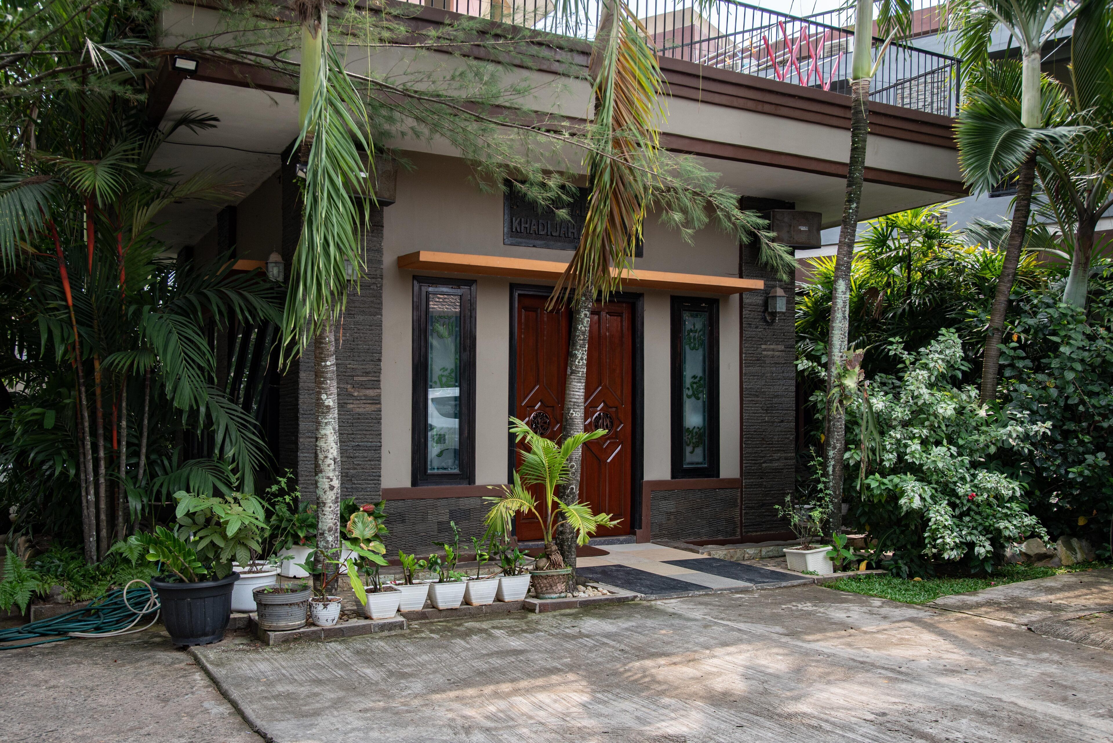 Grand Lie Cost Syariah By OYO