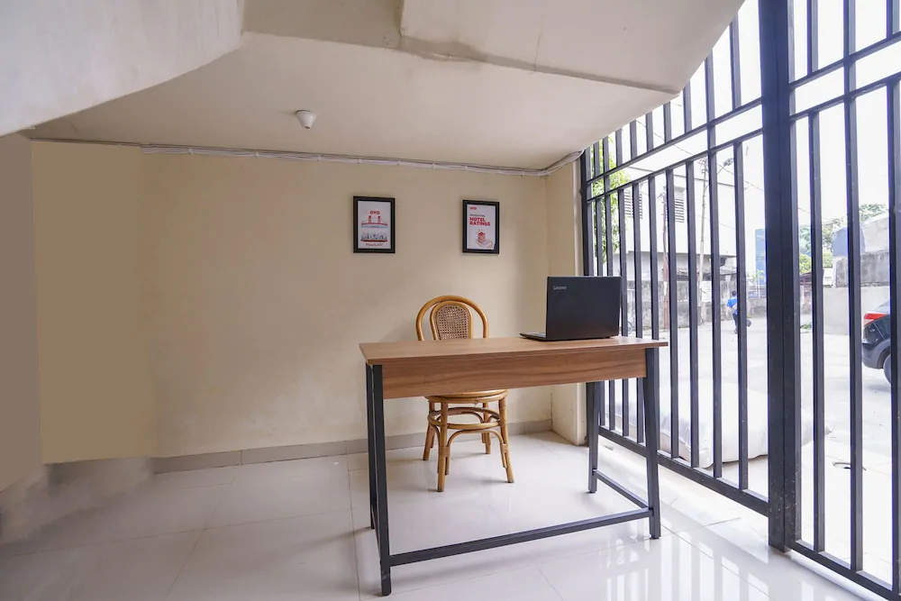 Green Homestay  by OYO Rooms