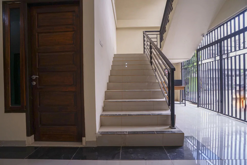 Green Homestay  by OYO Rooms