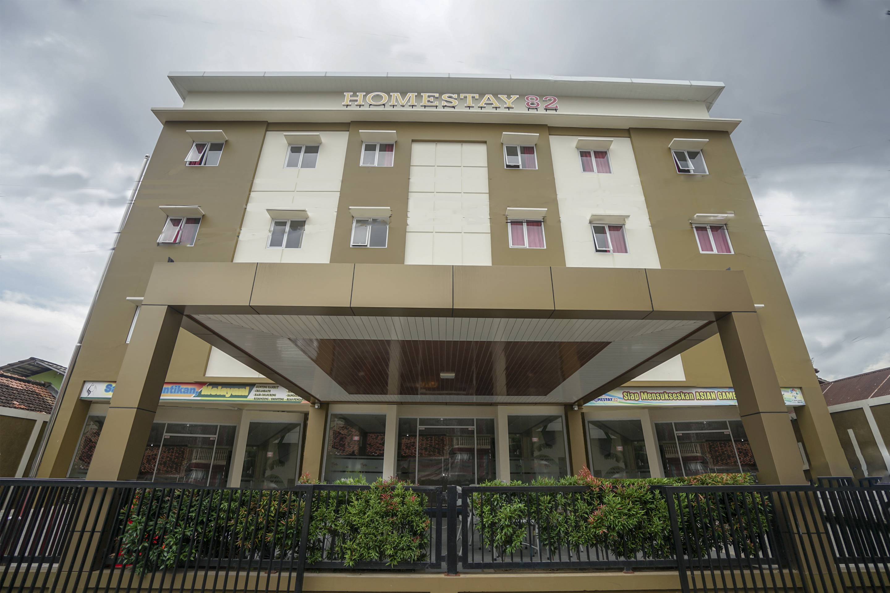 Homestay 82 By OYO Rooms