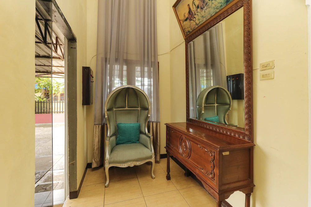 Hotel Belvena by OYO Rooms