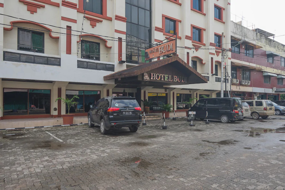 Hotel Budi by RedDoorz