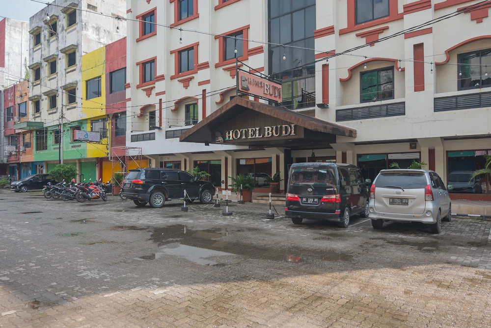 Hotel Budi by RedDoorz