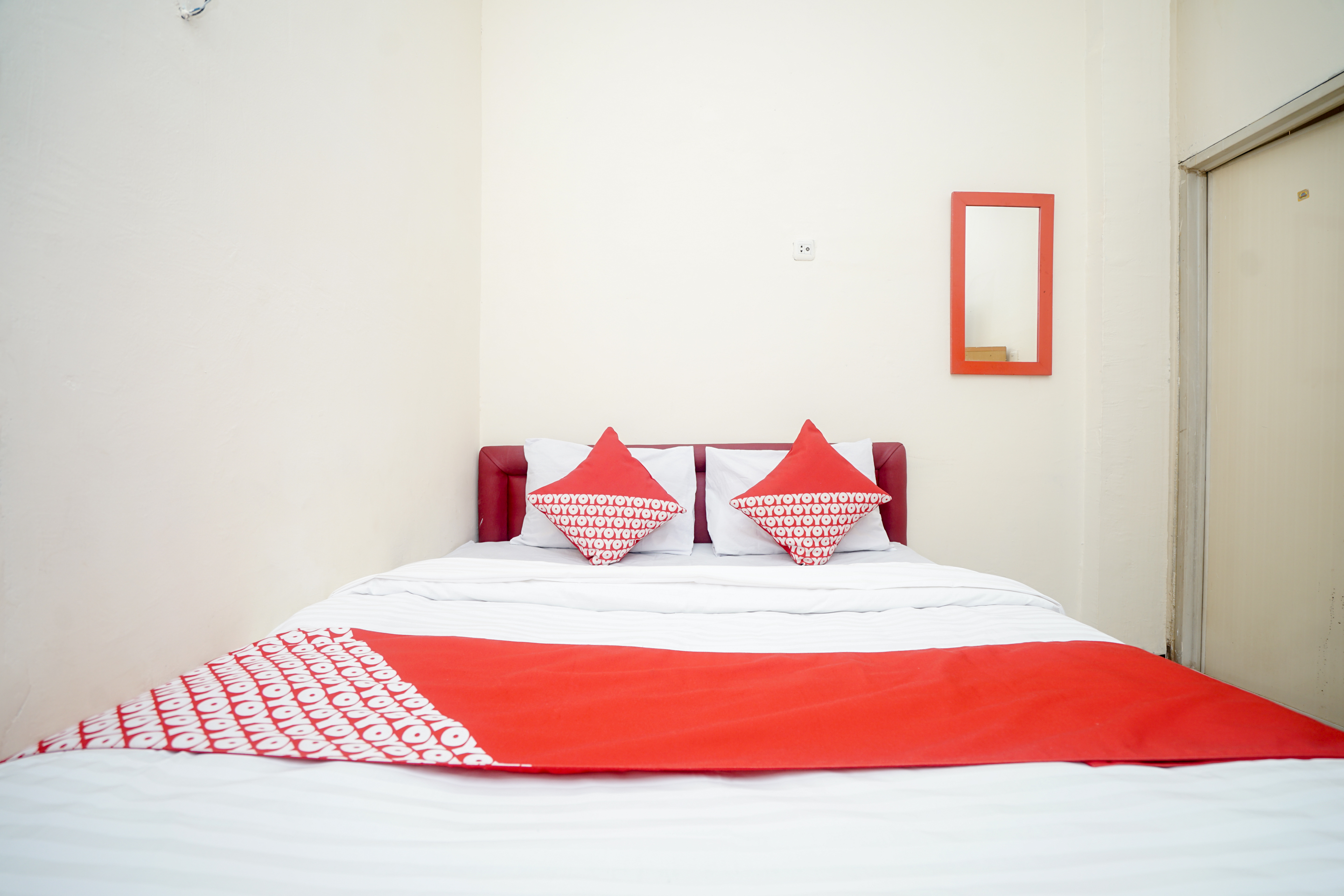 Hotel Central By OYO Rooms