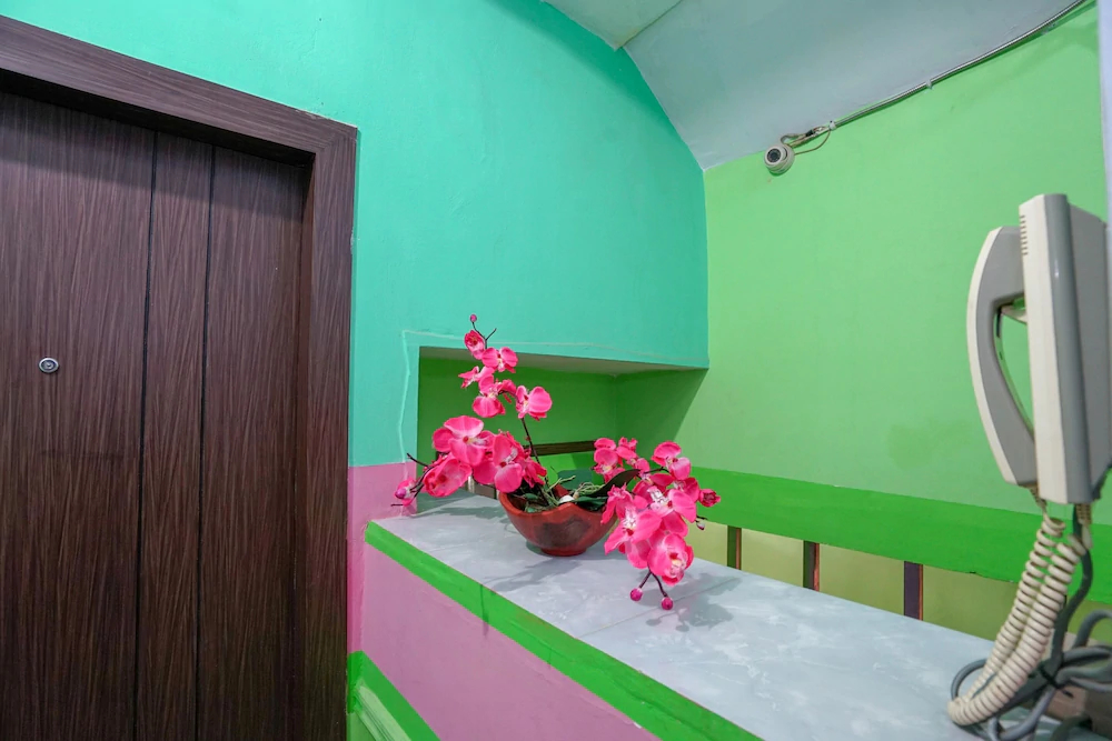 Hotel Lendosis by OYO Rooms