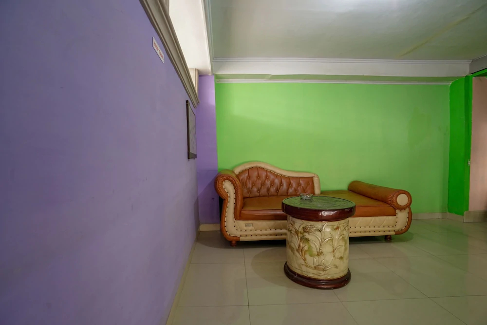 Hotel Lendosis by OYO Rooms