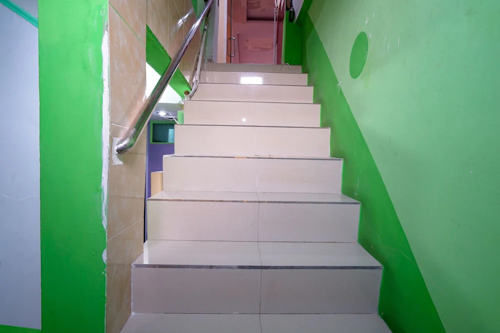 Hotel Lendosis by OYO Rooms