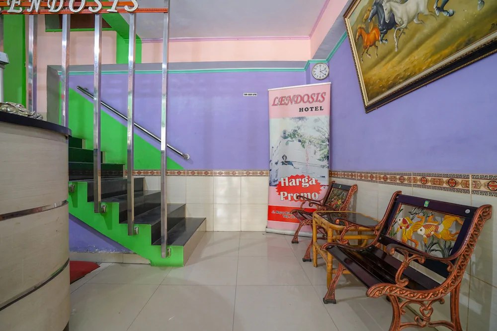 Hotel Lendosis by OYO Rooms