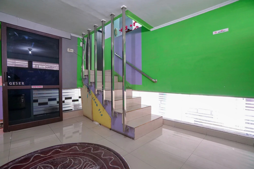 Hotel Lendosis by OYO Rooms