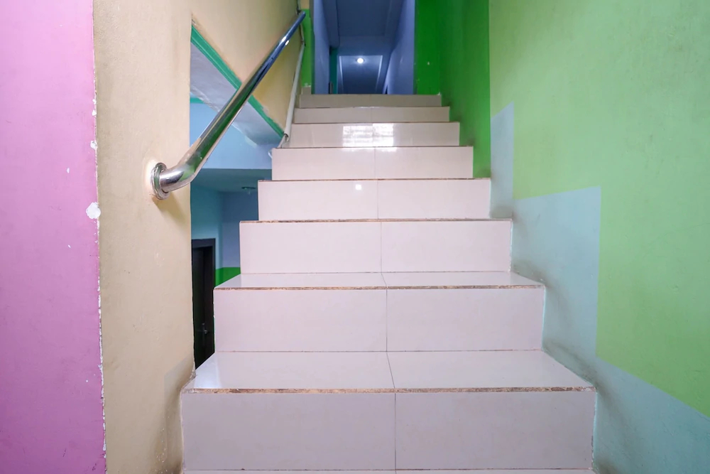 Hotel Lendosis by OYO Rooms