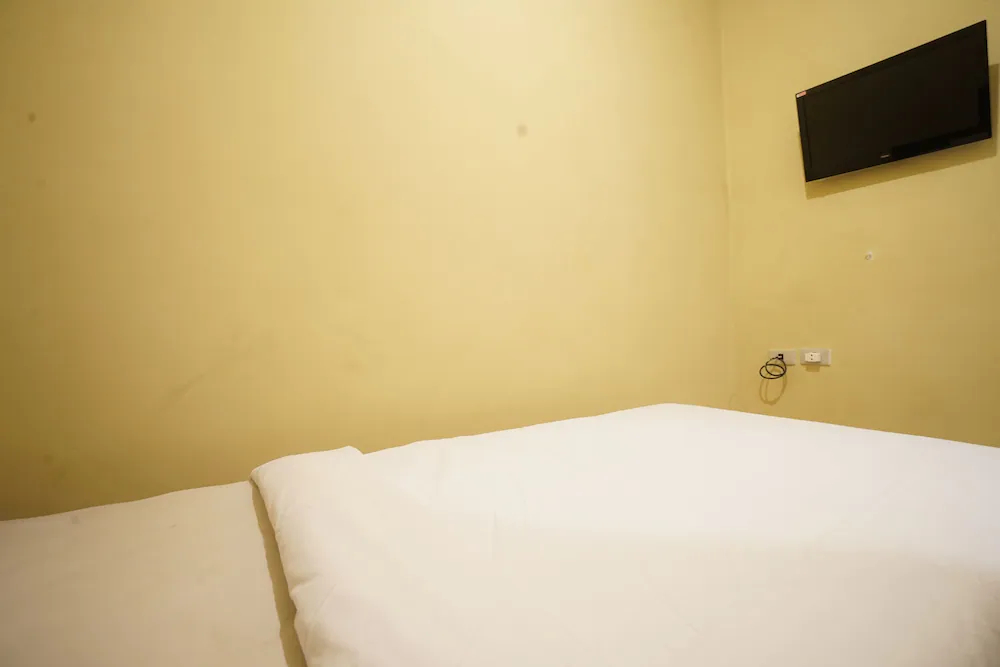 Hotel Perdana Syariah by OYO Rooms
