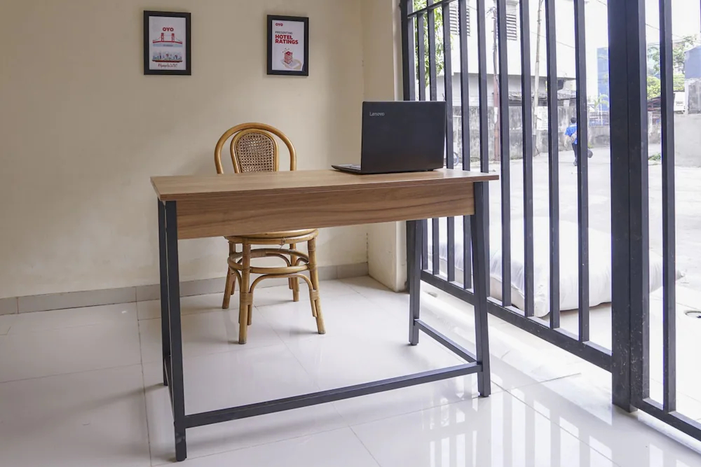 Hotel Perdana Syariah by OYO Rooms