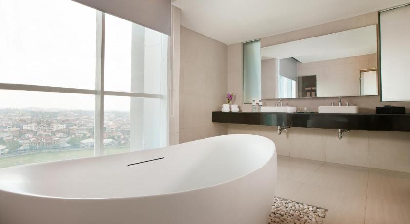 Hotel Santika Radial Palembang