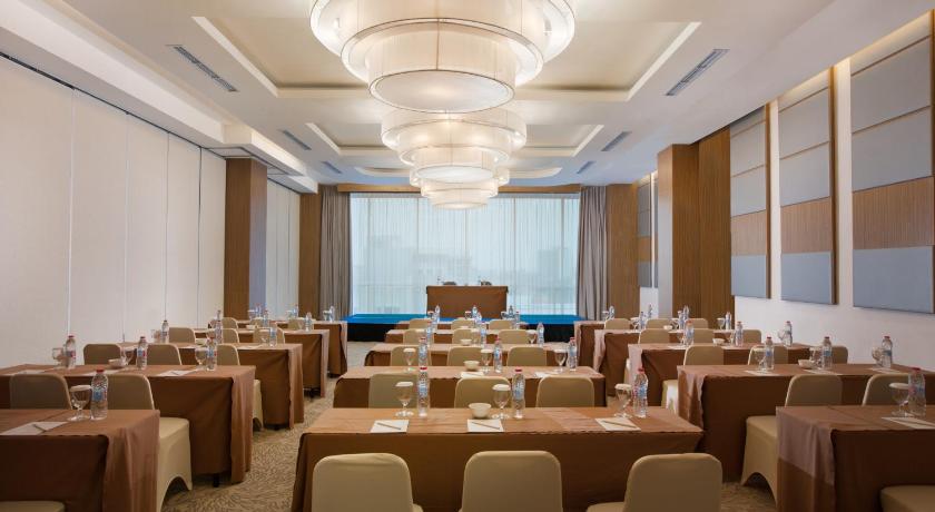 Hotel Santika Radial Palembang