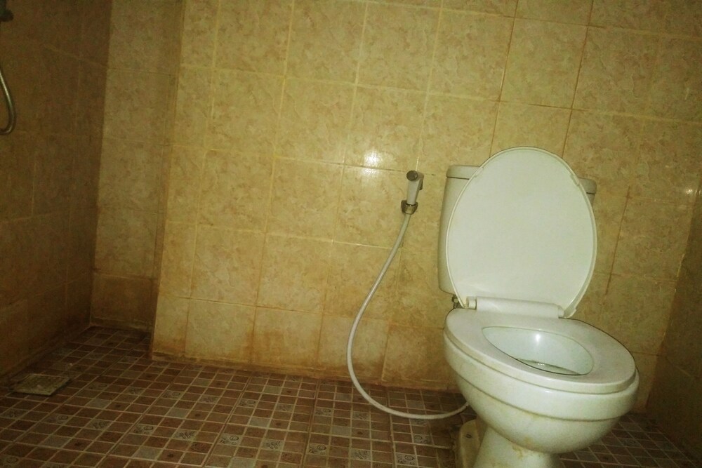 Kost Laguna by OYO Rooms