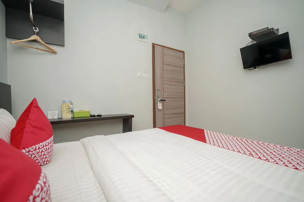 Maximus Prime By OYO Rooms