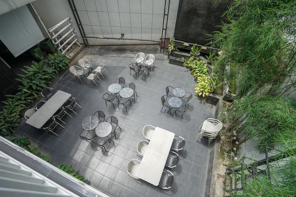 Maximus Prime By OYO Rooms
