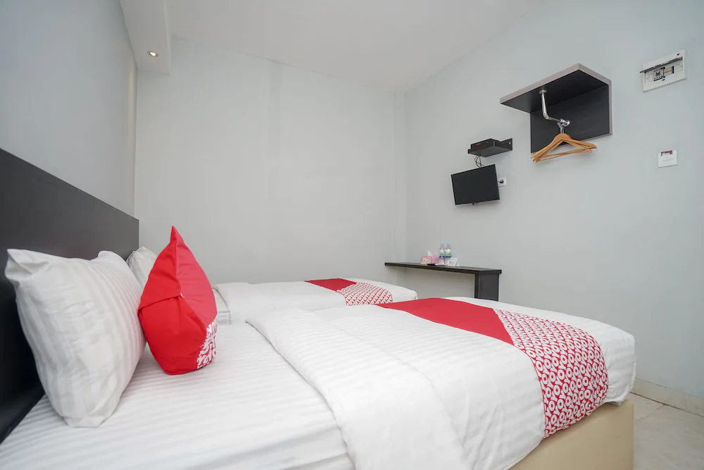 Maximus Prime By OYO Rooms