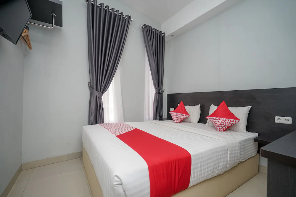 Maximus Prime By OYO Rooms