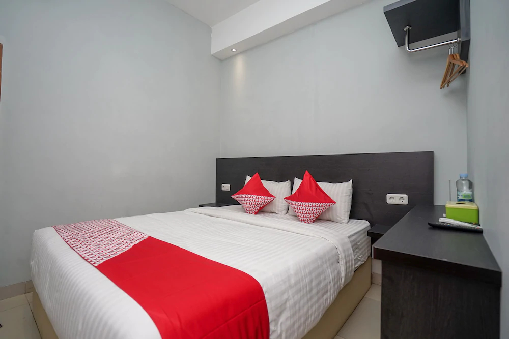 Maximus Prime By OYO Rooms