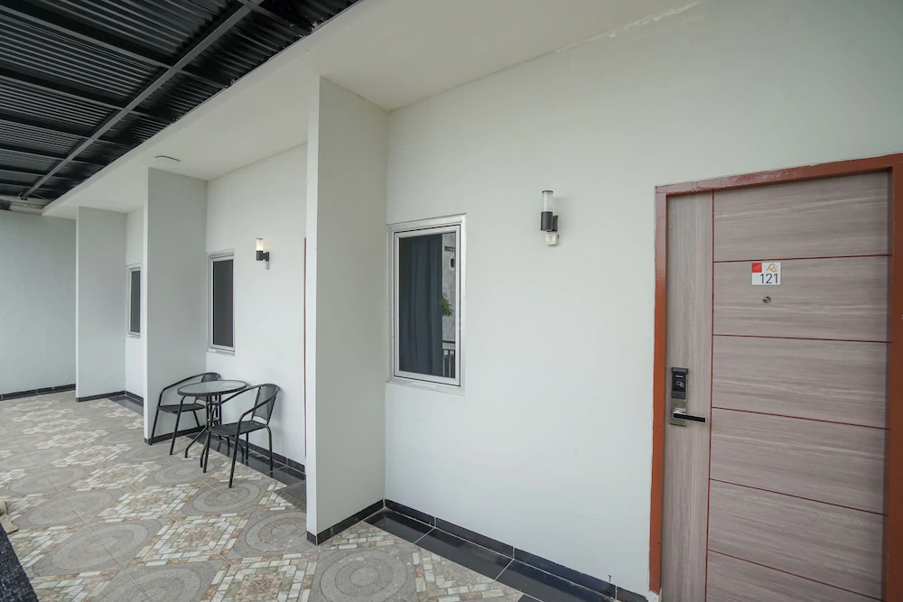 Maximus Prime By OYO Rooms