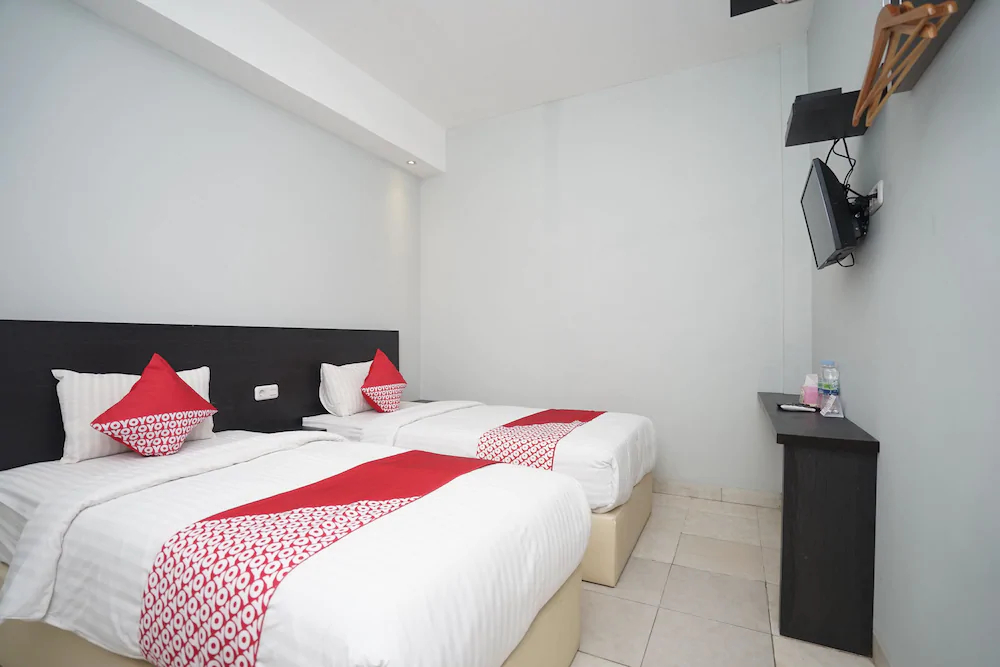 Maximus Prime By OYO Rooms