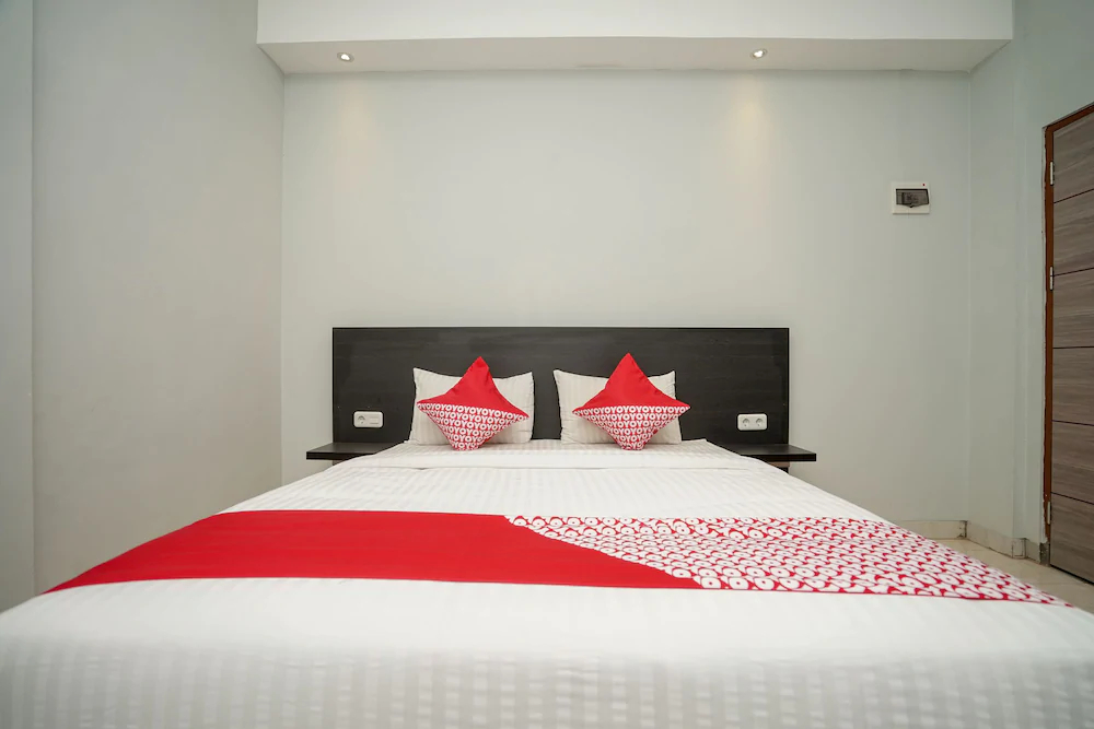 Maximus Prime By OYO Rooms