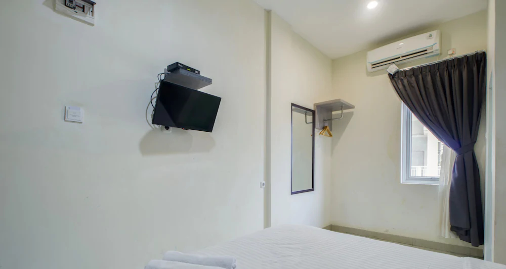 Maximus Prime by ZEN Rooms