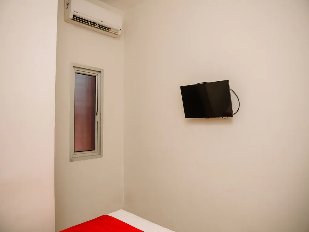 Sans Hotel Max To U Palembang